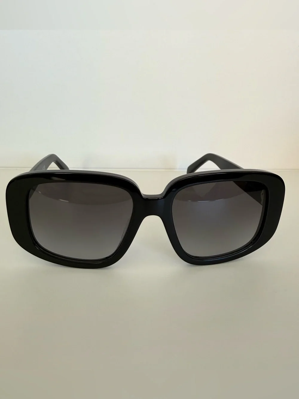 NEW!!! Celine women black sunglasses CL40299U 01B Authentic Retail 480$